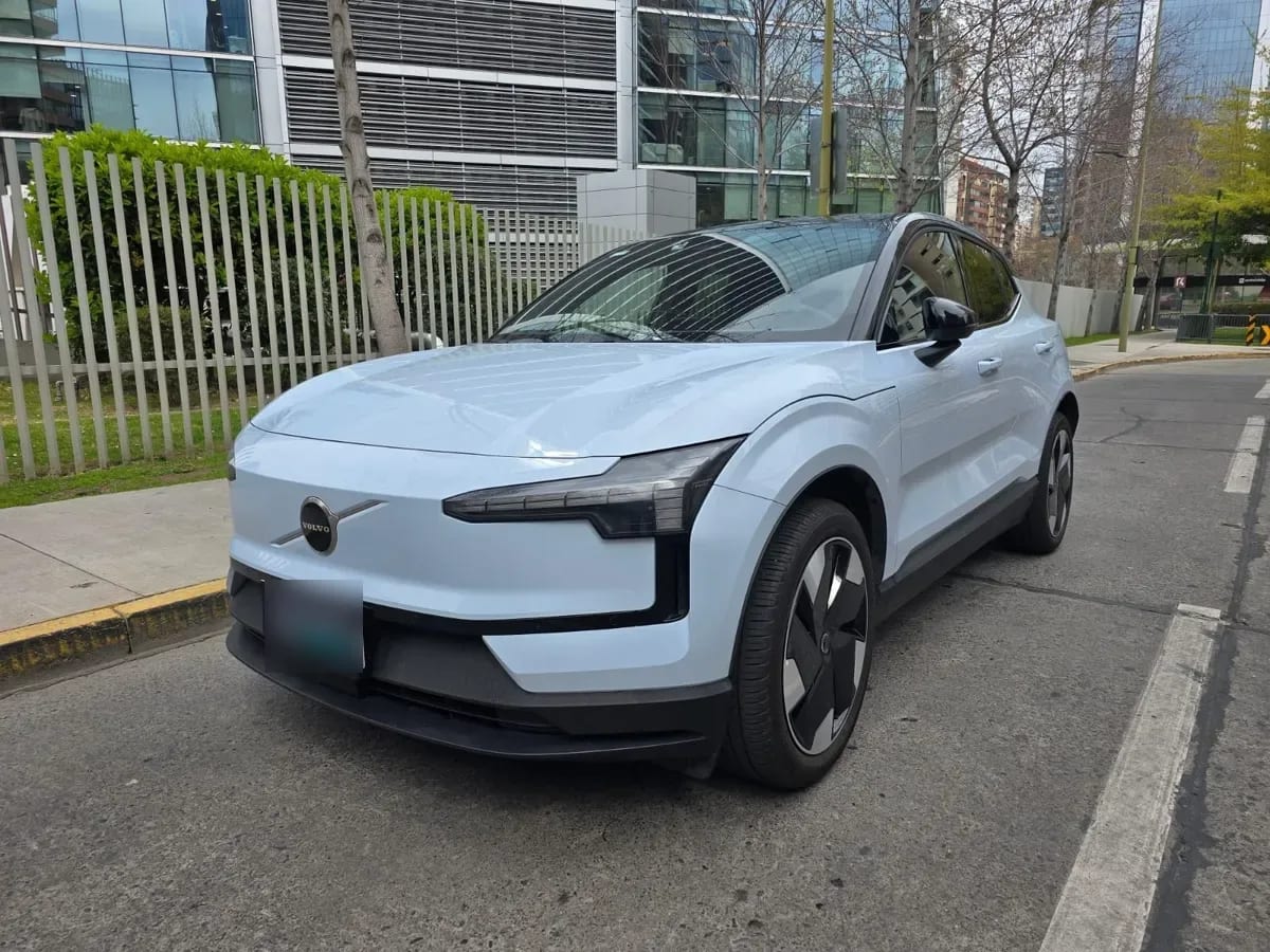 VOLVO EX30 0.0 E60 Plus At Electrico año 2026