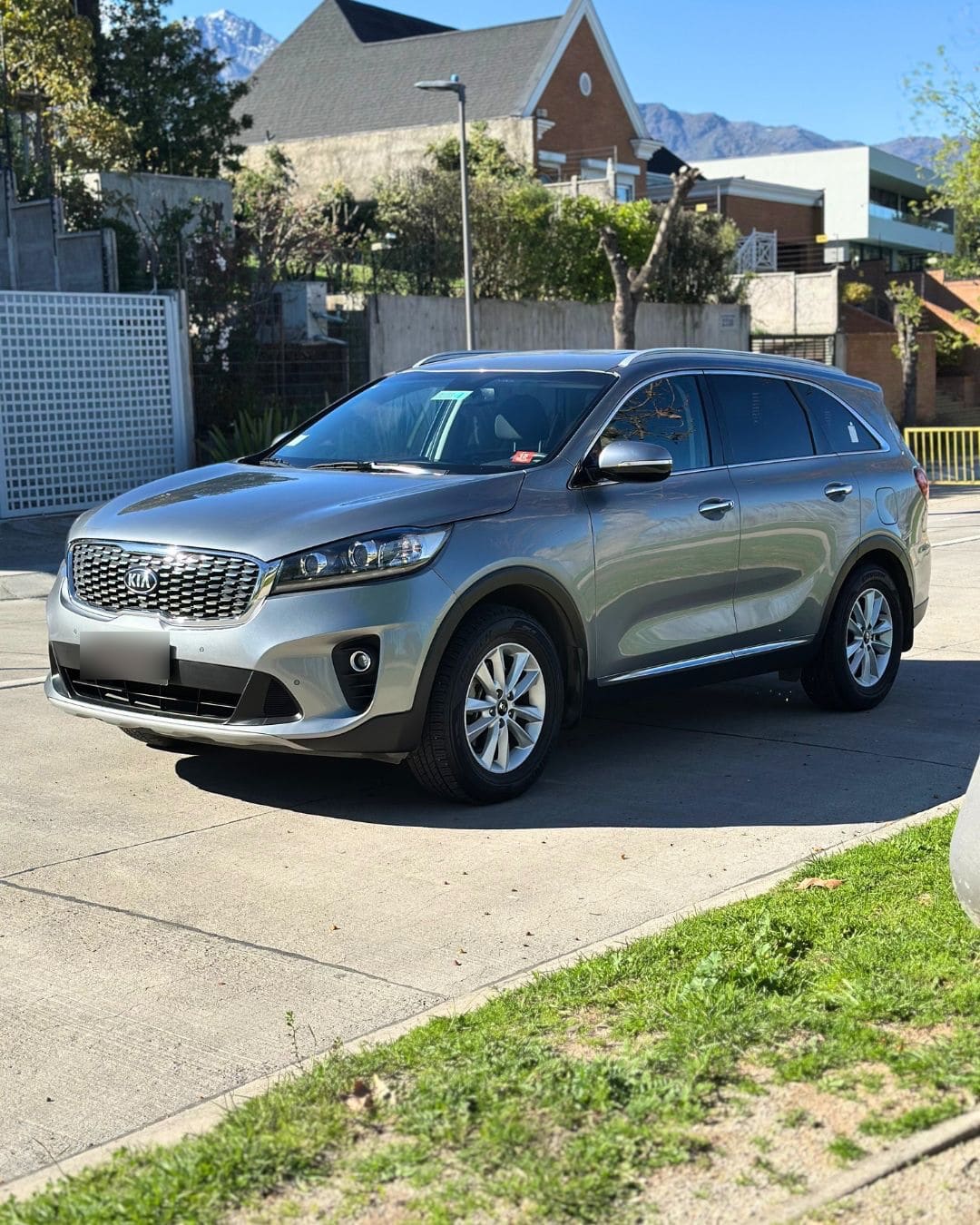 KIA MOTORS SORENTO Sorento Ex 2.4l Gsl 6mt 2wd año 2021