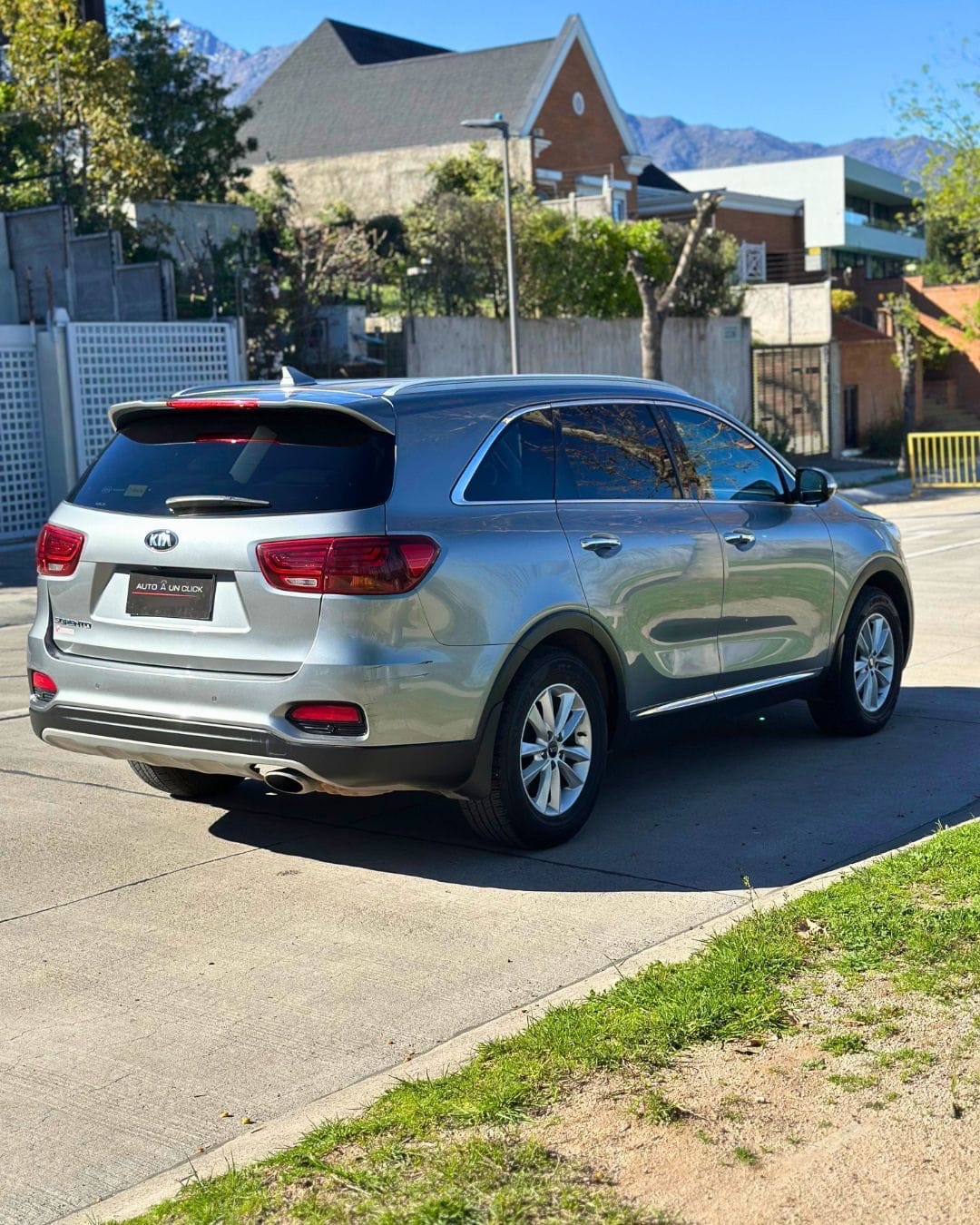 KIA MOTORS SORENTO Sorento Ex 2.4l Gsl 6mt 2wd año 2021