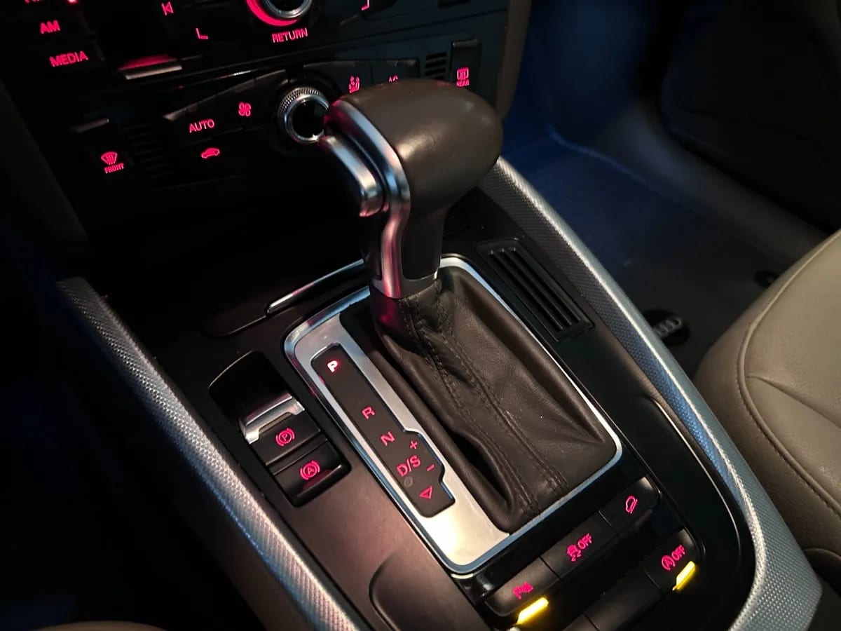 AUDI Q5 2.0 Tfsi Attraction Quattro Tiptronic At 4x4 año 2014