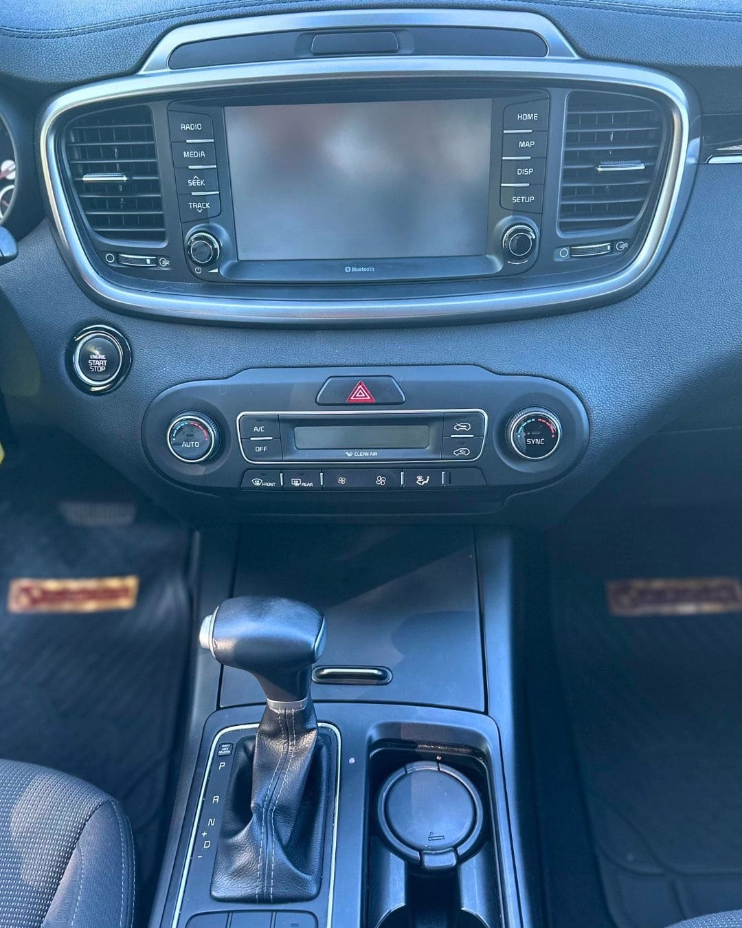 KIA MOTORS SORENTO Sorento Ex 2.4l Gsl 6mt 2wd año 2021