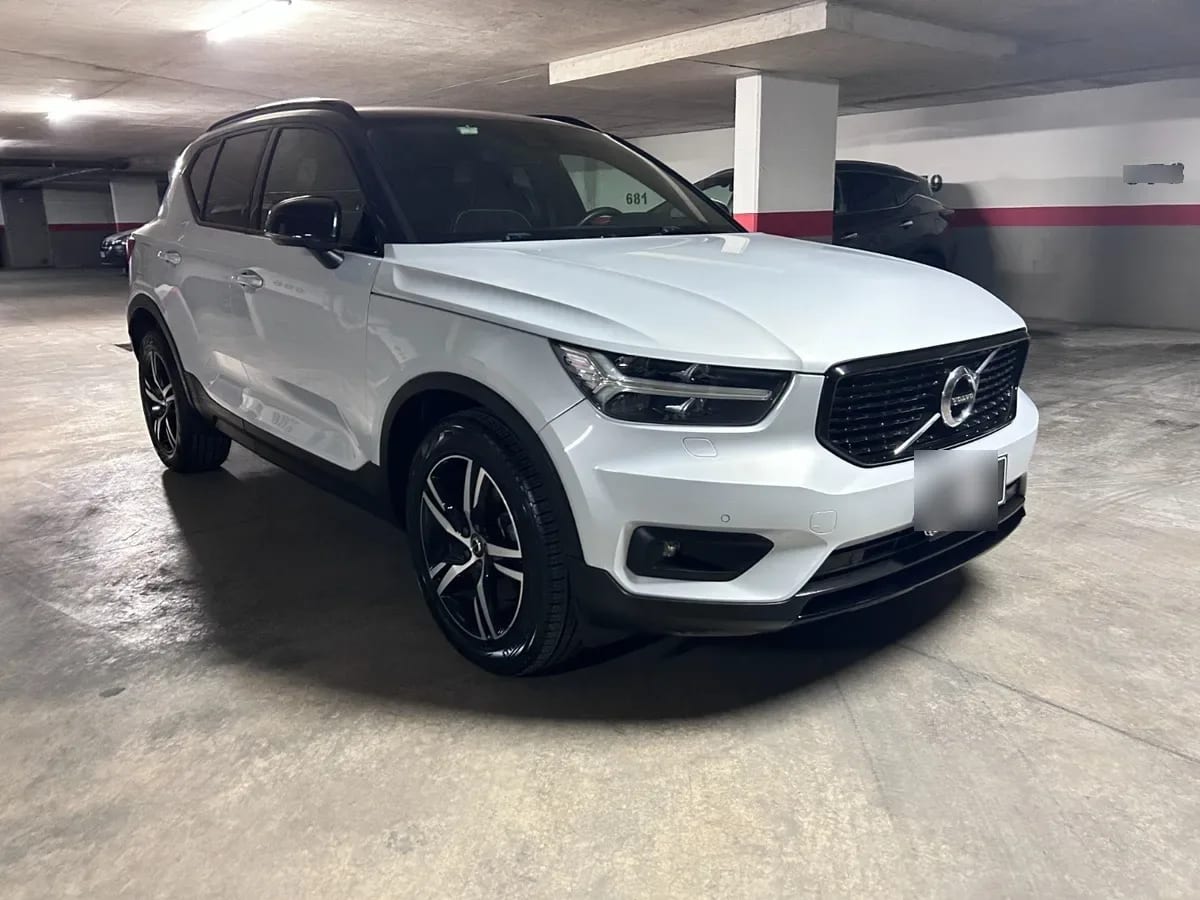 VOLVO XC40 2.0 T5 Cross Country R-Design Plus At 4x4 año 2019