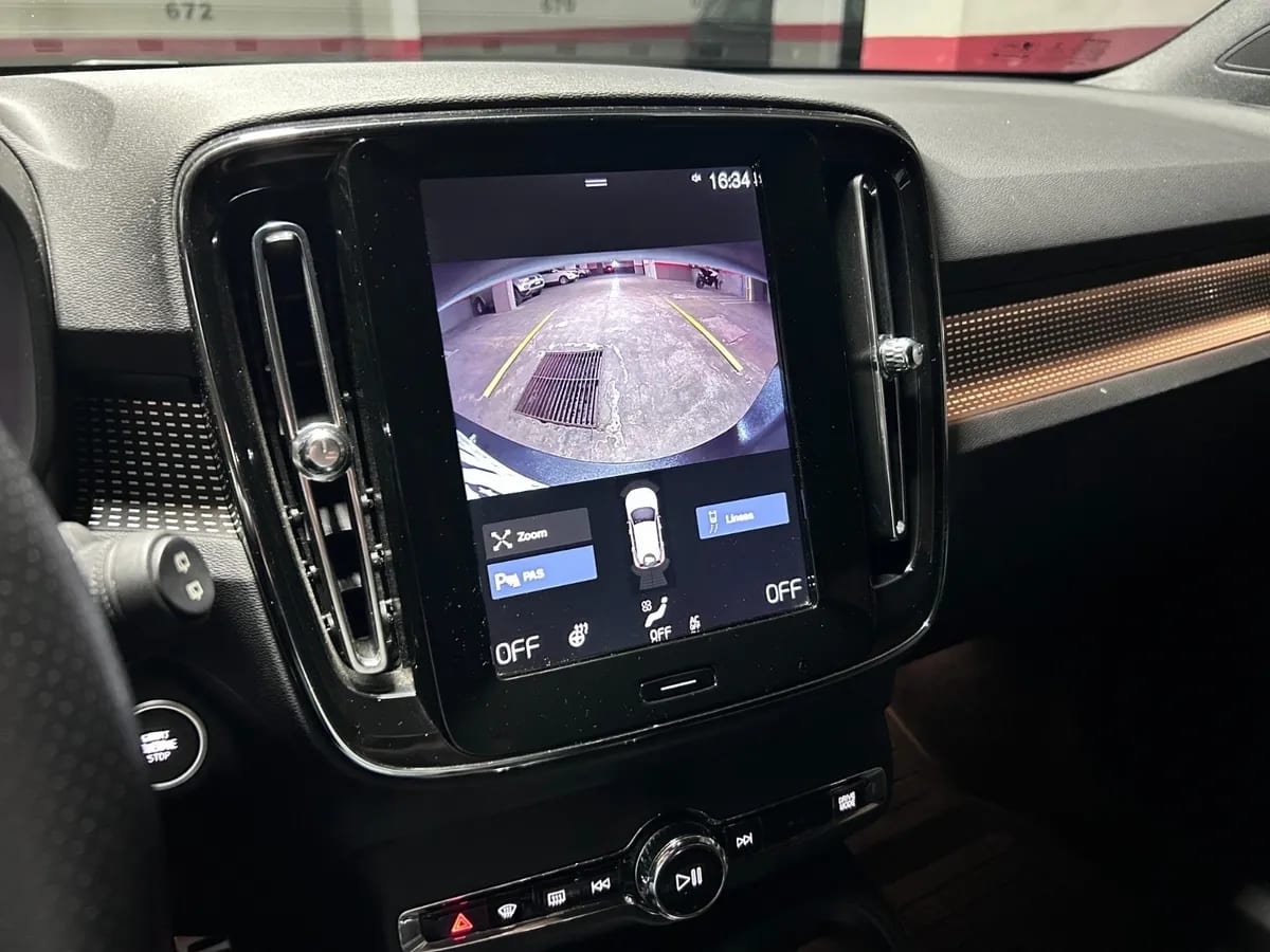 VOLVO XC40 2.0 T5 Cross Country R-Design Plus At 4x4 año 2019