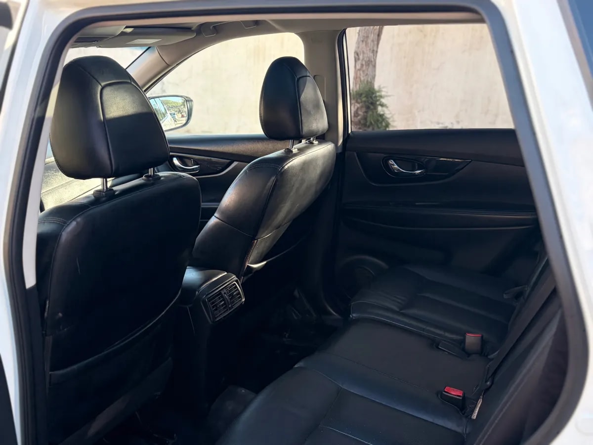 NISSAN X-TRAIL 2.5 Exclusive Cvt 4wd At año 2019