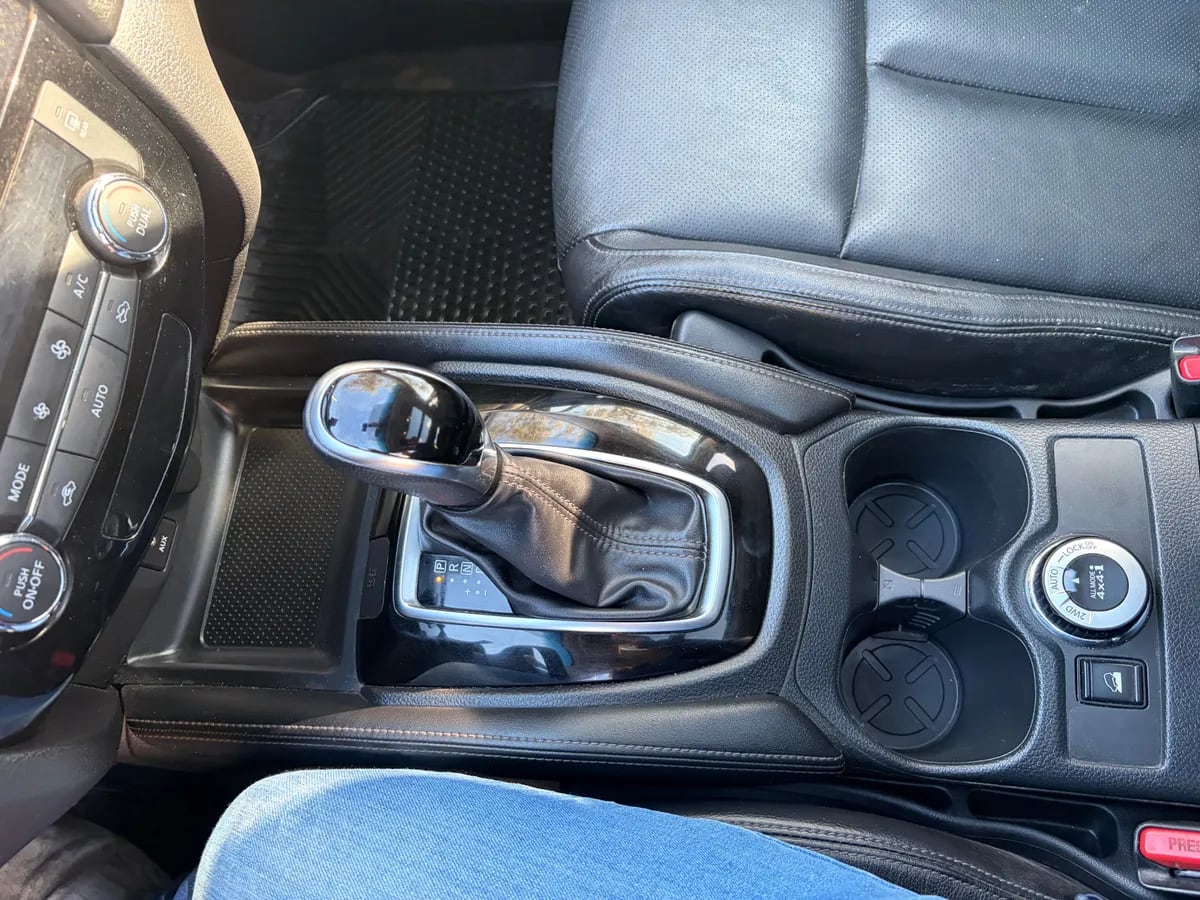 NISSAN X-TRAIL 2.5 Exclusive Cvt 4wd At año 2019