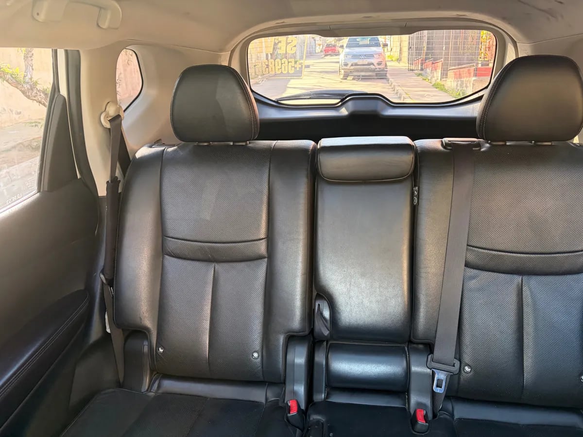 NISSAN X-TRAIL 2.5 Exclusive Cvt 4wd At año 2019