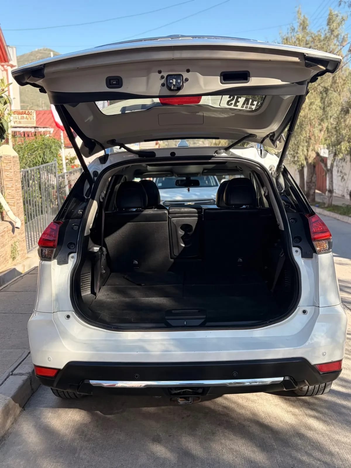 NISSAN X-TRAIL 2.5 Exclusive Cvt 4wd At año 2019