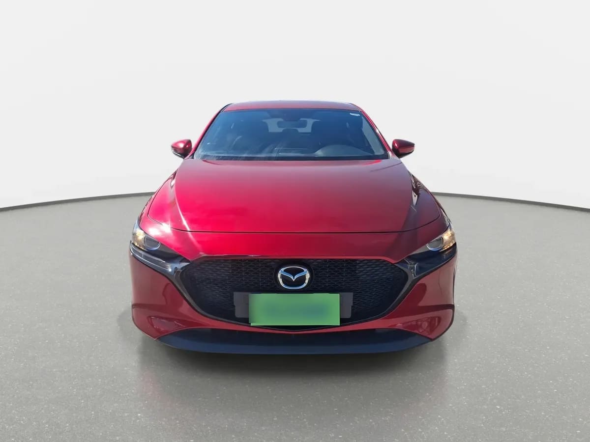 Mazda 3 2.0 V 4x2 Hb 6mt 5p año 2021