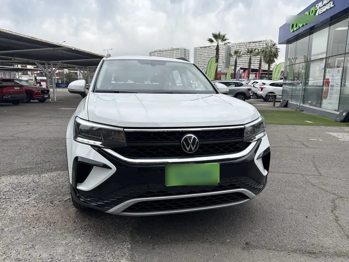 Volkswagen Taos 1.4 Tsi Comfortline 4x2 At 5p año 2025