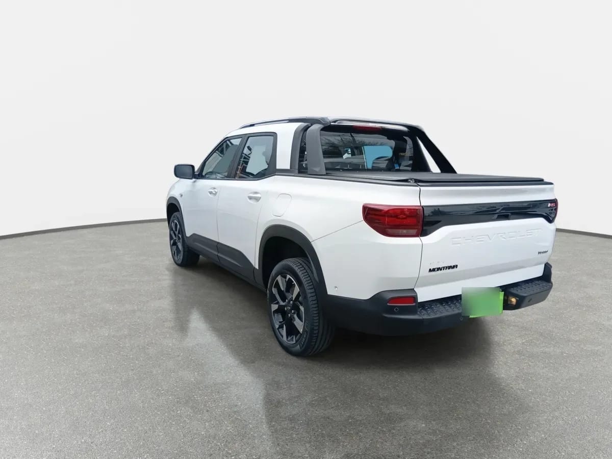 Chevrolet Montana 1.2t Rs R 4x2 At 4p año 2024