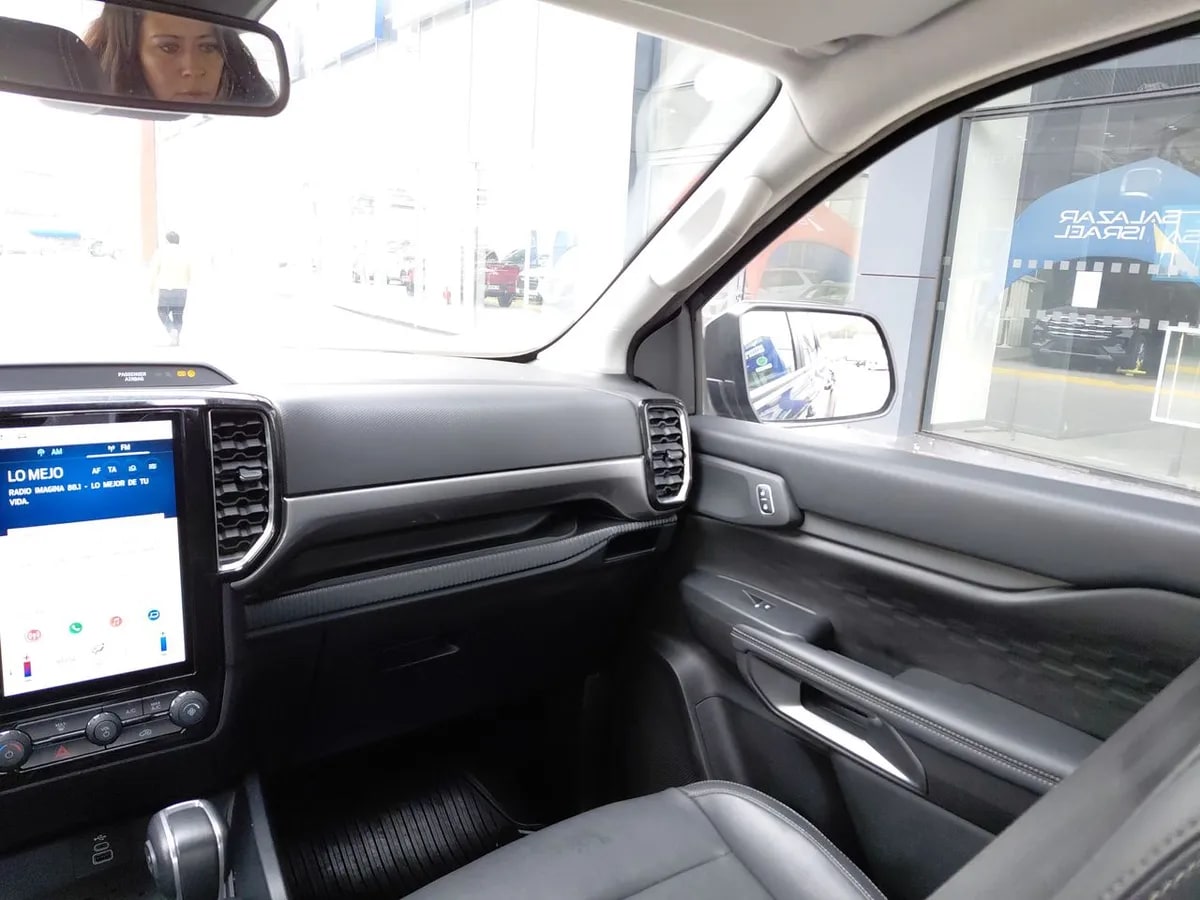 Ford Ranger 2.0 Xlt Diesel 4x2 Dob. Cab. At 4p año 2025