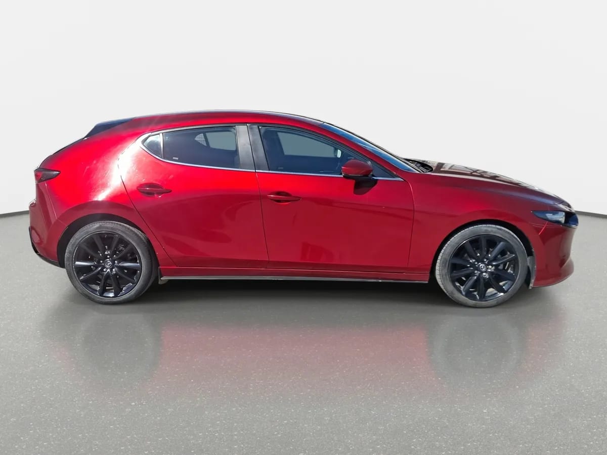Mazda 3 2.0 V 4x2 Hb 6mt 5p año 2021
