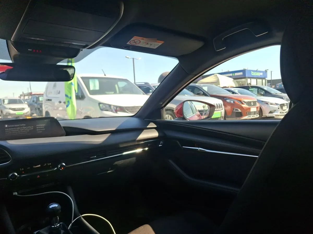 Mazda 3 2.0 V 4x2 Hb 6mt 5p año 2021