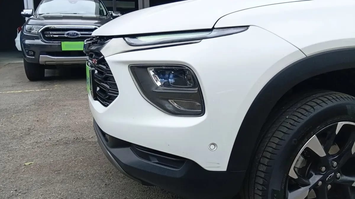 Chevrolet Montana 1.2t Rs R 4x2 At 4p año 2024
