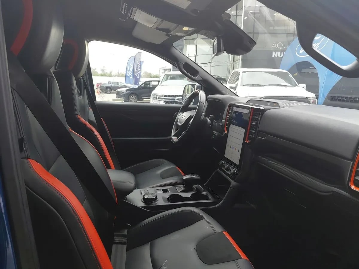 Ford Ranger 3.0t Raptor 4x4 Dob. Cab. At 4p año 2025