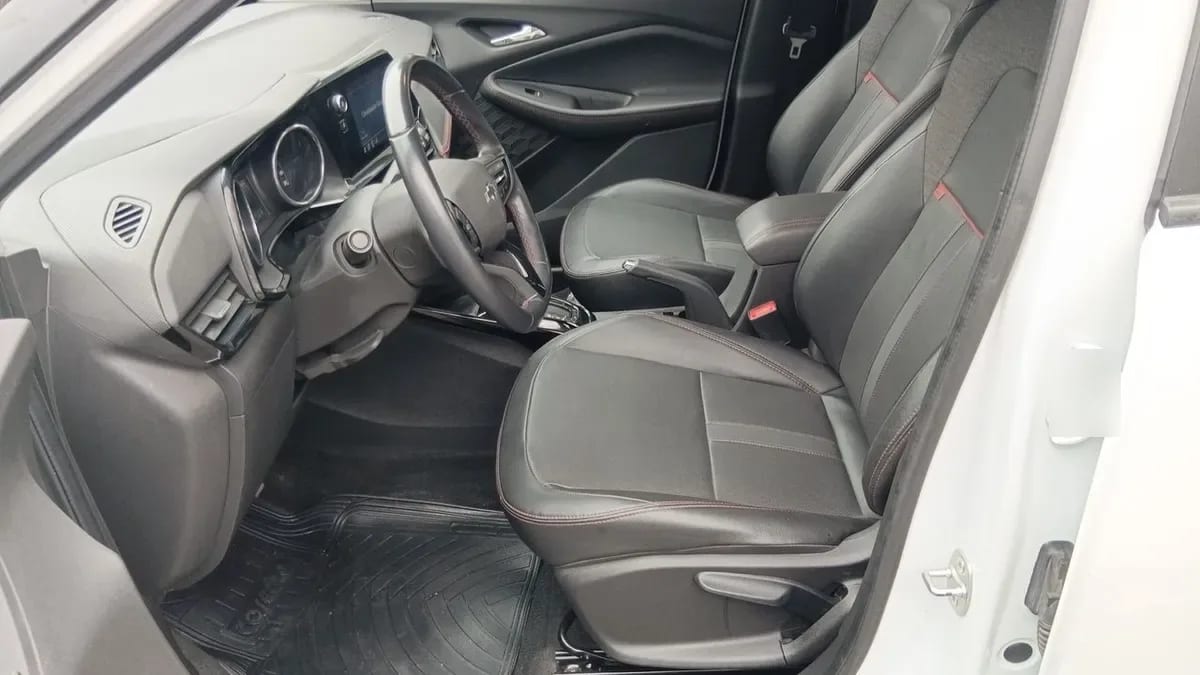 Chevrolet Montana 1.2t Rs R 4x2 At 4p año 2024