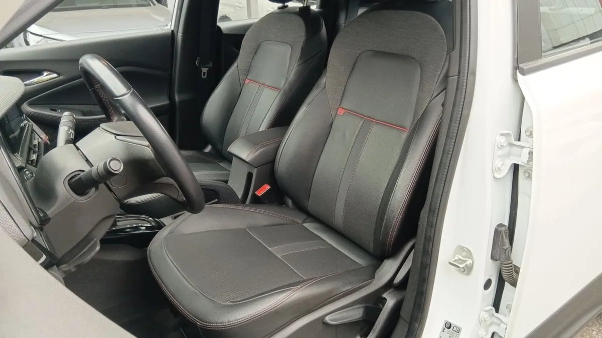 Chevrolet Montana 1.2t Rs R 4x2 At 4p año 2024