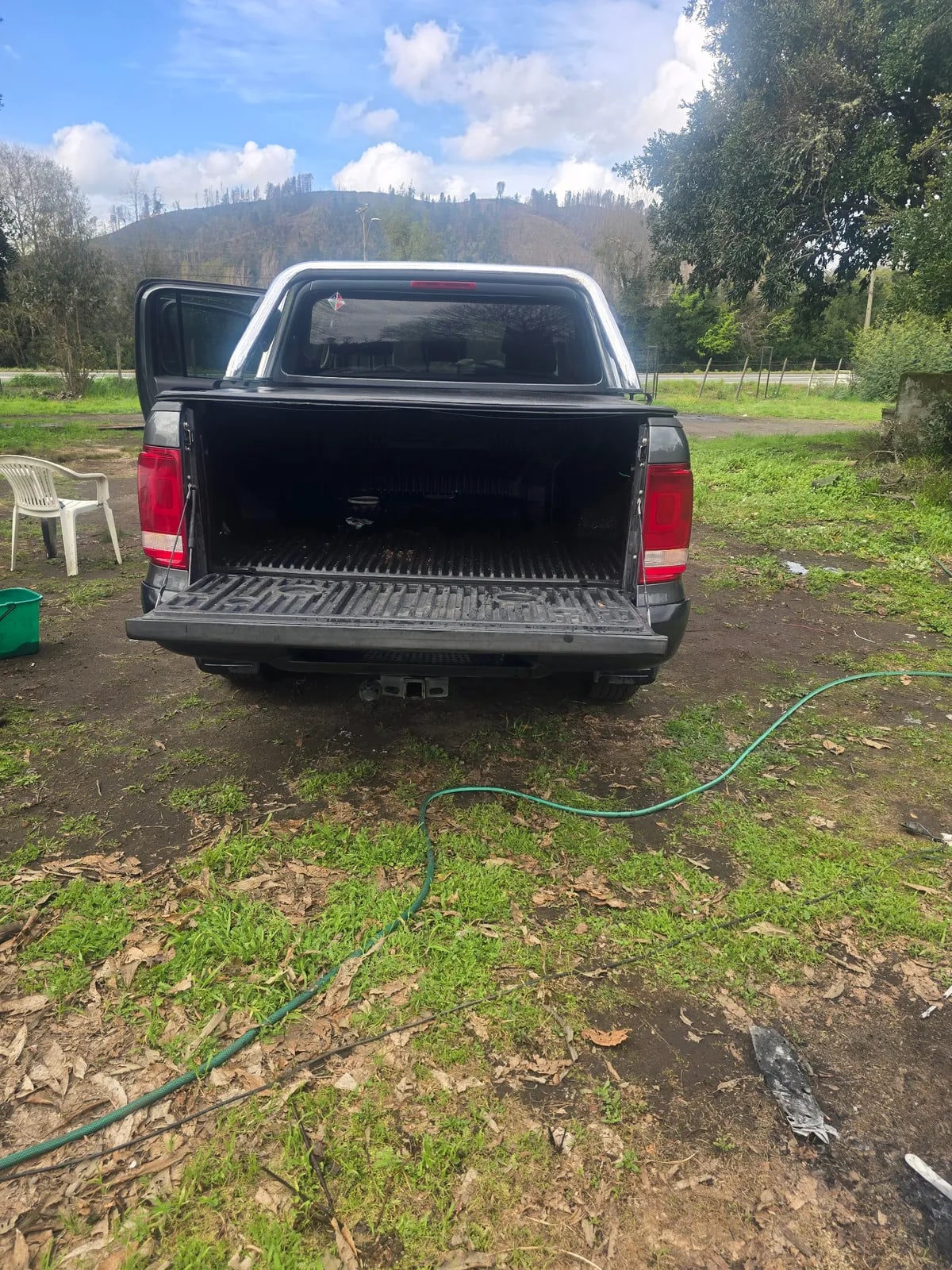 VOLKSWAGEN AMAROK 2.0 Trendline Mt 4x4 Diesel año 2023