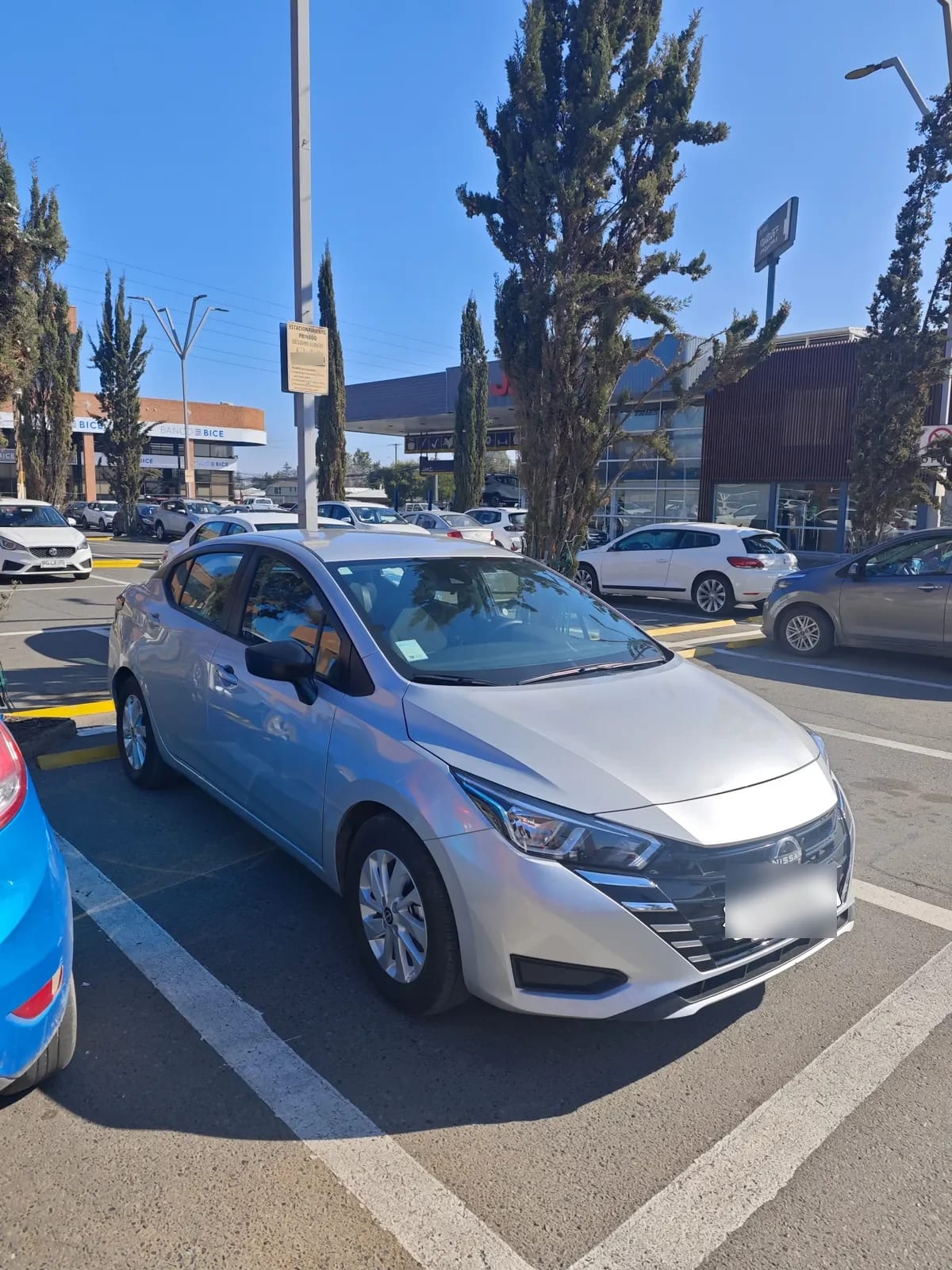 NISSAN VERSA 1.6 Sense Mt año 2025