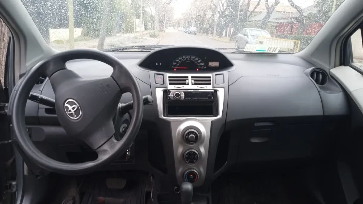 TOYOTA YARIS 1.3 Sport Xli Abs Mt año 2007
