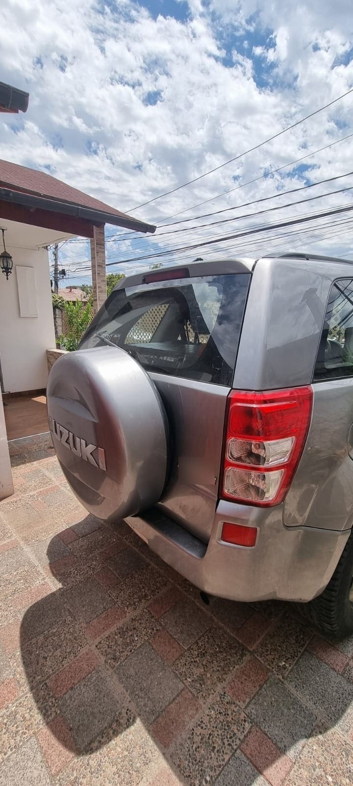 SUZUKI GRAND NOMADE 2.0 Mt Glx 4x4 año 2006