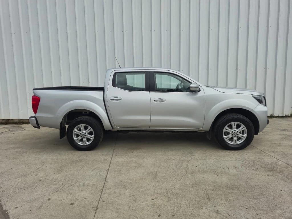 Nissan Navara Xe Mt 4x2 2.3 año 2023