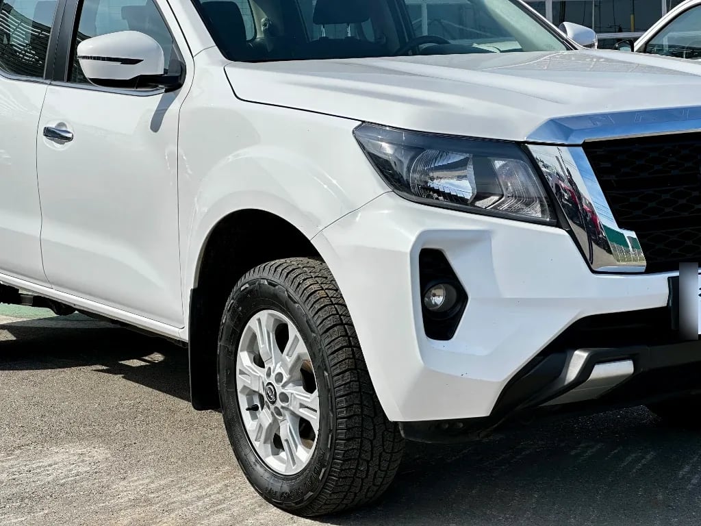 Nissan Navara Navara Dc 4x2 2.3tdi Xe año 2023