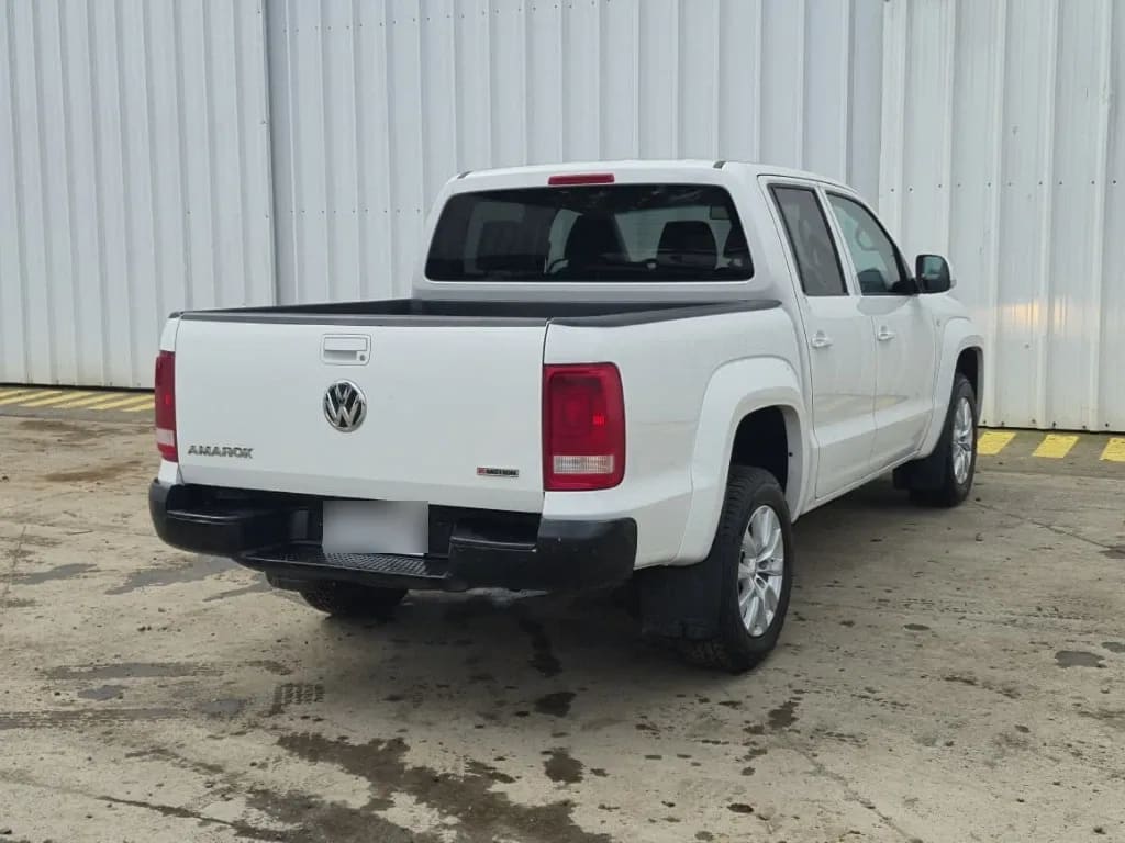Volkswagen Amarok Confortline At 4x4 Tdi 2.0 año 2023