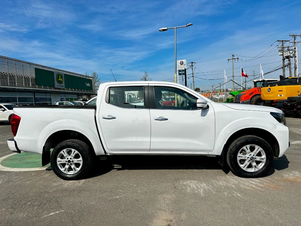 Nissan Navara Navara Dc 4x2 2.3tdi Xe año 2023