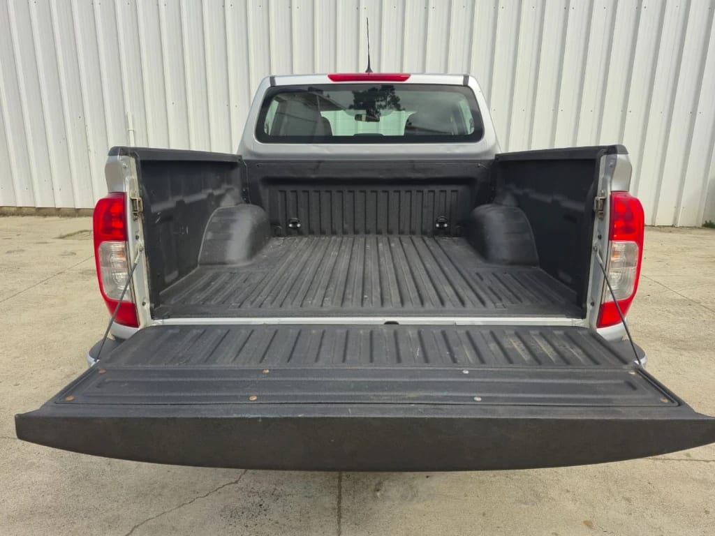 Nissan Navara Xe Mt 4x2 2.3 año 2023