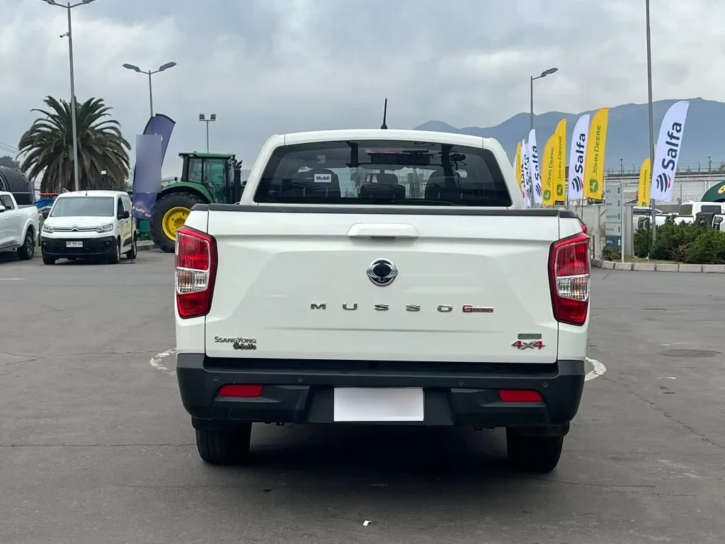 Ssangyong Grand Musso Grand Musso 2.2 4x4 Mt Full-Ql712 año 2024