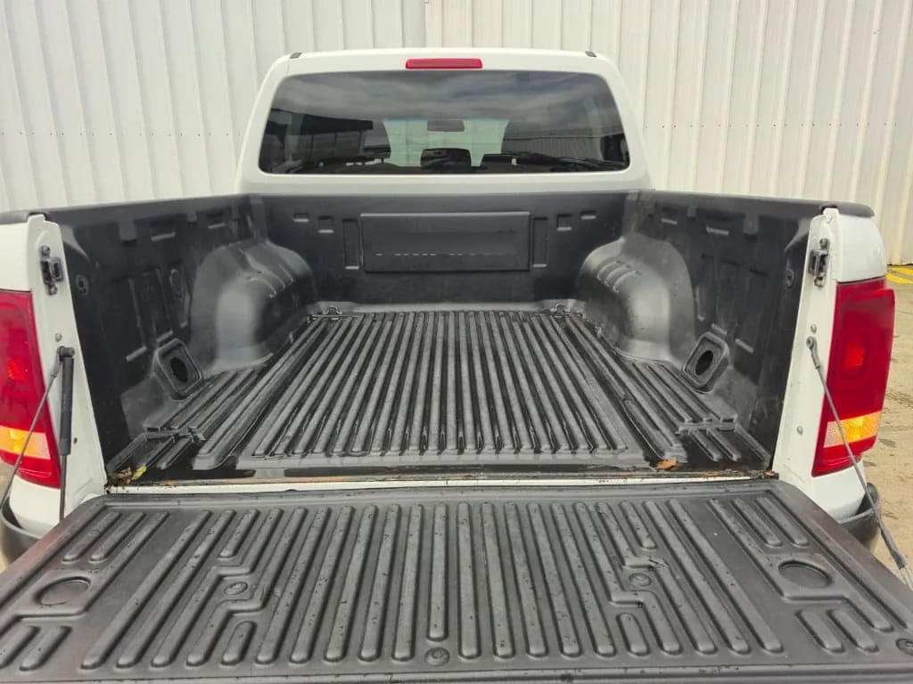 Volkswagen Amarok Confortline At 4x4 Tdi 2.0 año 2023
