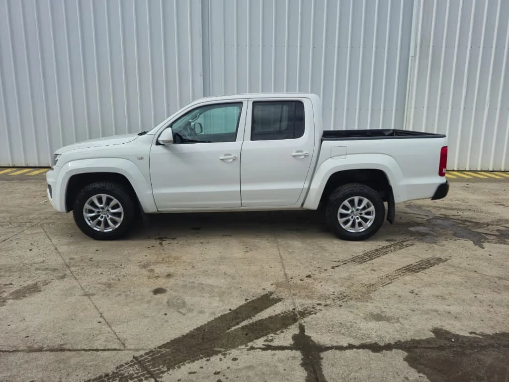 Volkswagen Amarok Confortline At 4x4 Tdi 2.0 año 2023