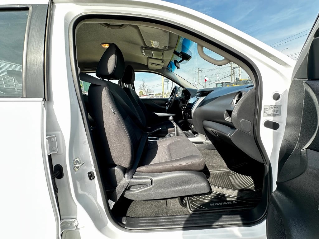 Nissan Navara Navara Dc 4x2 2.3tdi Xe año 2023