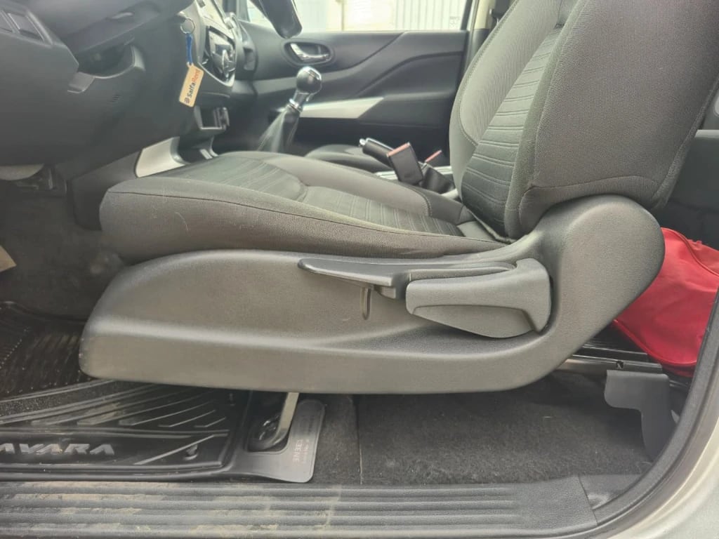 Nissan Navara Xe Mt 4x2 2.3 año 2023