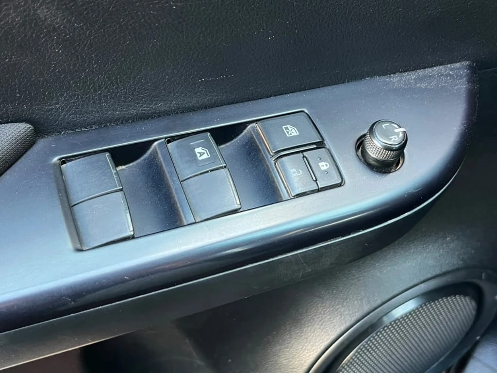 Toyota Hilux Dc 4x4 2.4 D Dx Mt año 2024