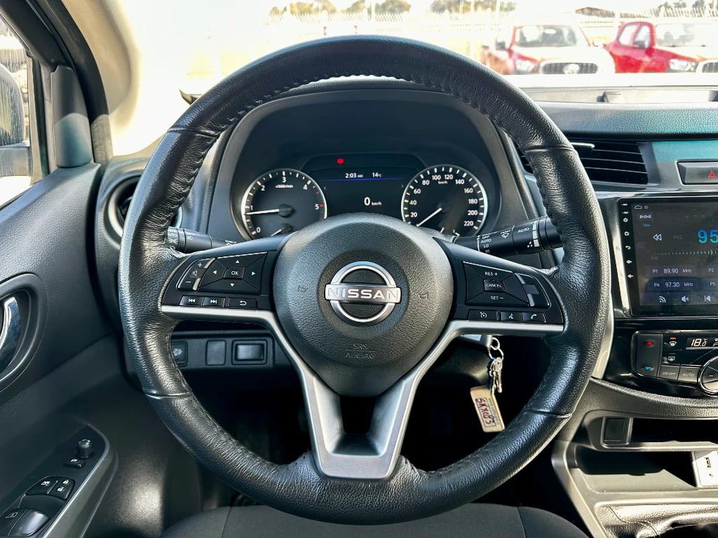 Nissan Navara Navara Dc 4x2 2.3tdi Xe año 2023