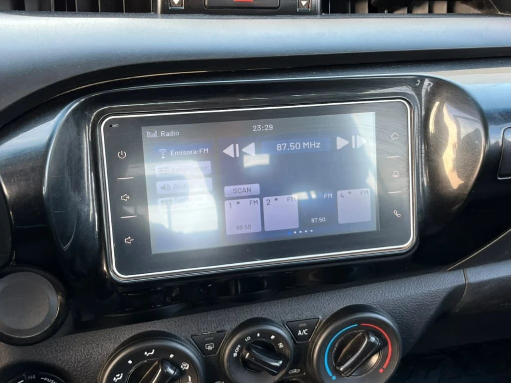 Toyota Hilux Dc 4x4 2.4 D Dx Mt año 2024
