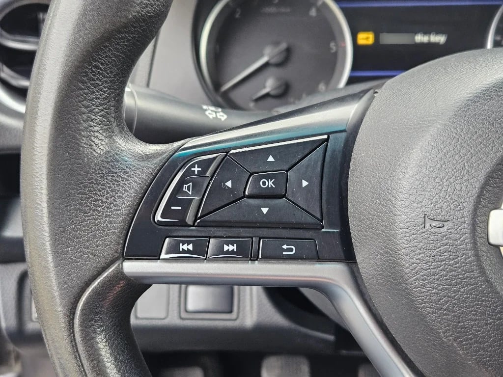 Nissan Navara Dc 4x2 2.3tdi Se año 2022