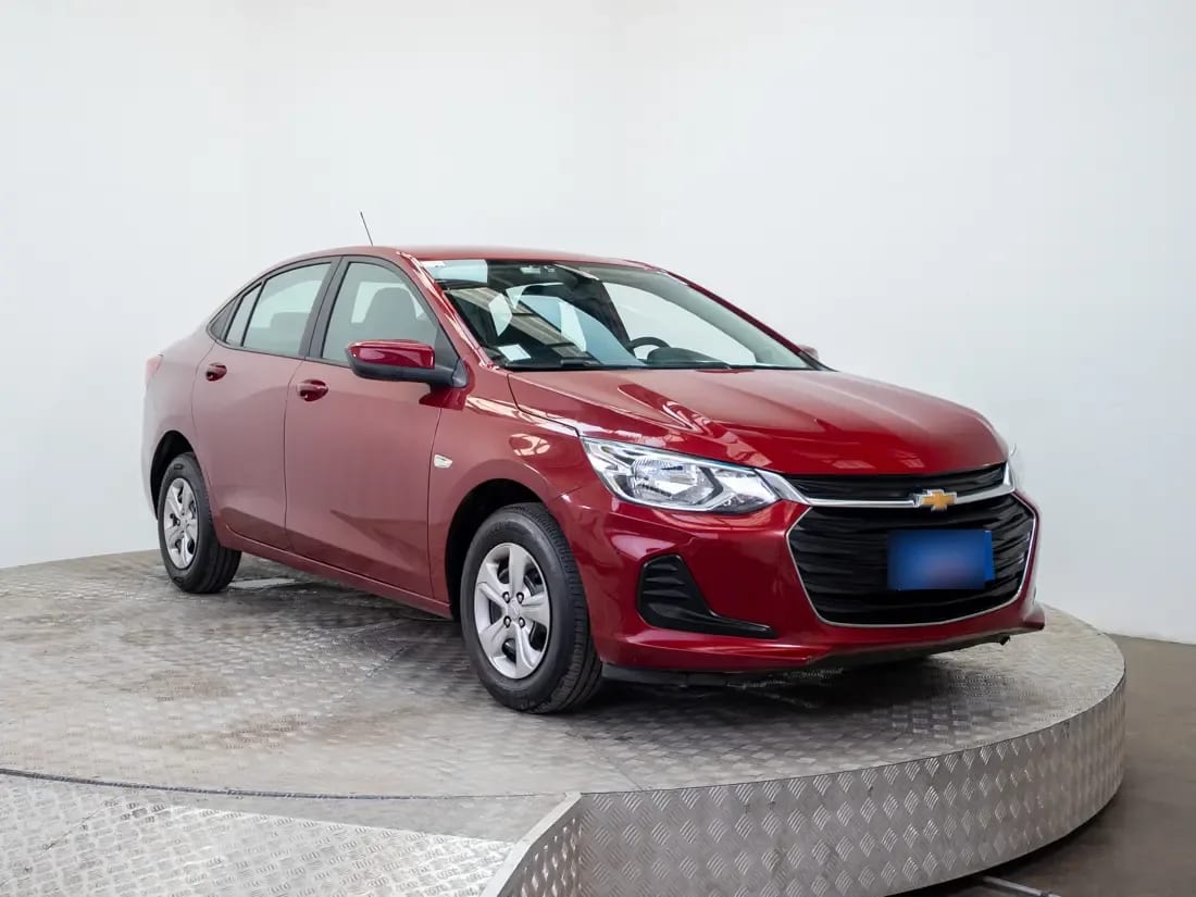 Chevrolet Onix 1.0 Sedan Lt Mt año 2024