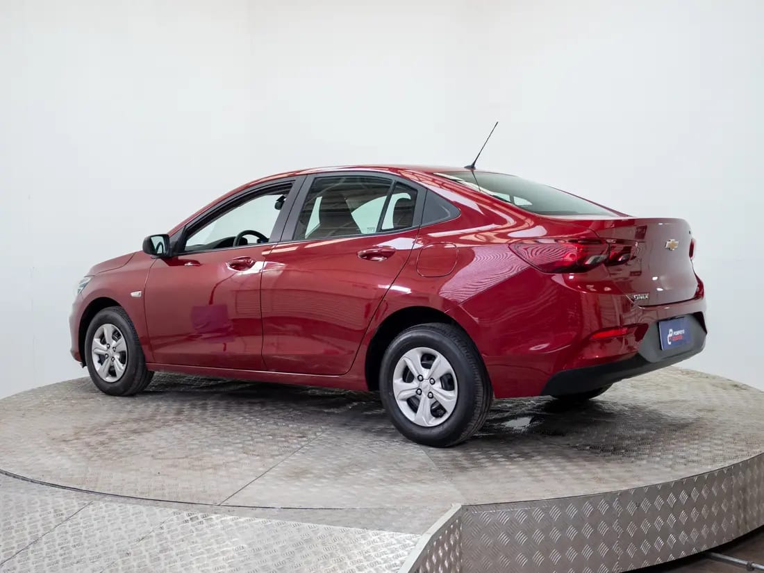 Chevrolet Onix 1.0 Sedan Lt Mt año 2024