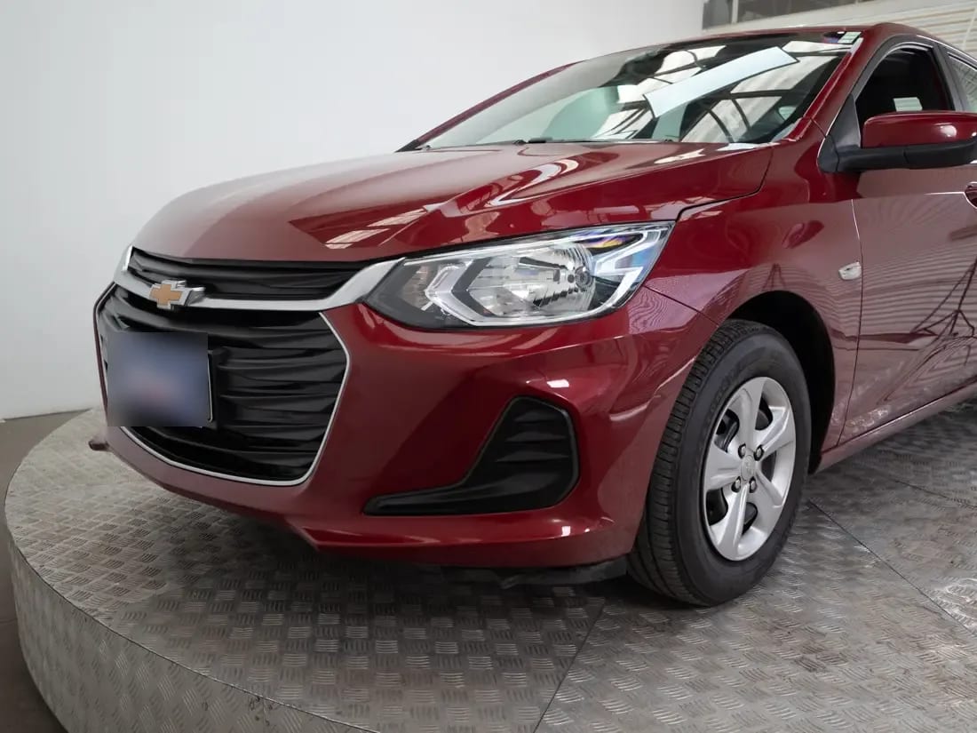 Chevrolet Onix 1.0 Sedan Lt Mt año 2024