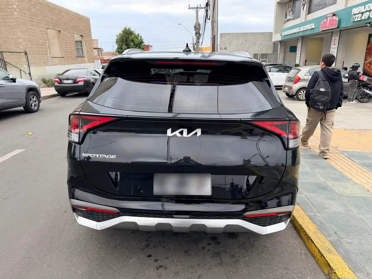 KIA MOTORS SPORTAGE Sportage Lx 2.0l Gsl 6at 2wd 6ab año 2023