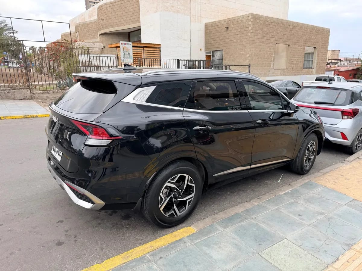 KIA MOTORS SPORTAGE Sportage Lx 2.0l Gsl 6at 2wd 6ab año 2023