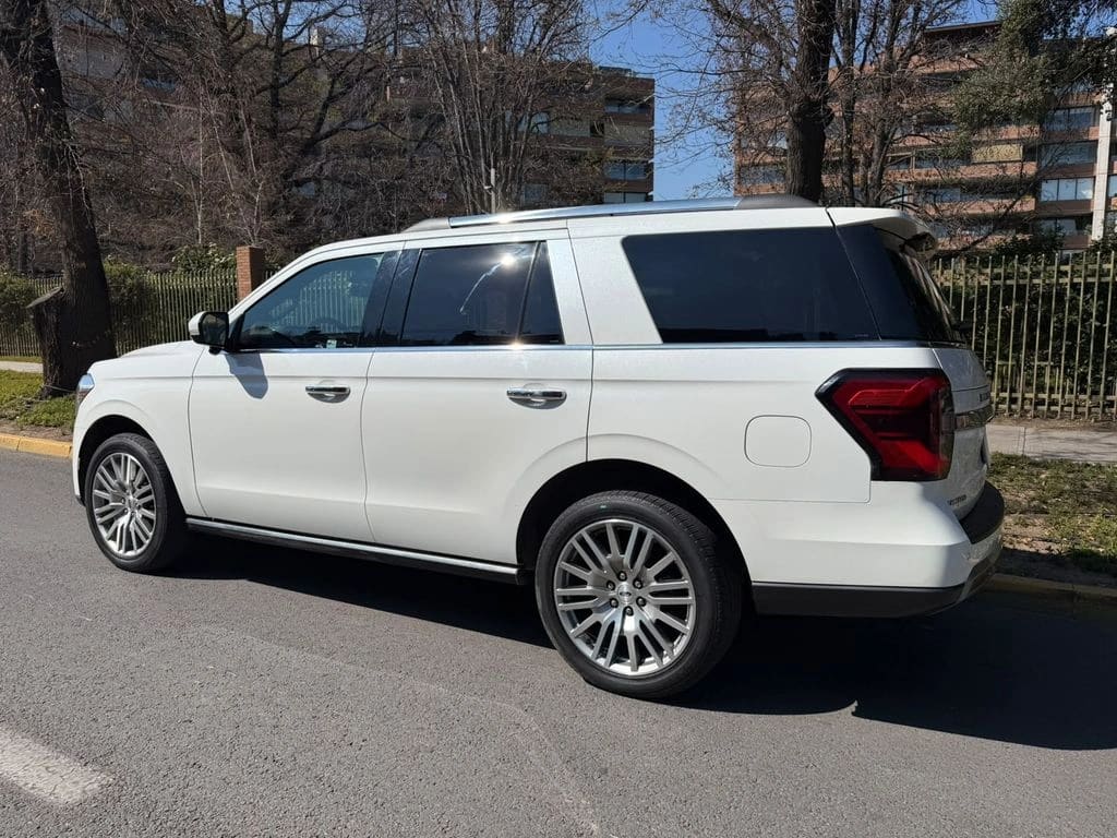 Ford Expedition Limited 4wd 3.5 año 2023