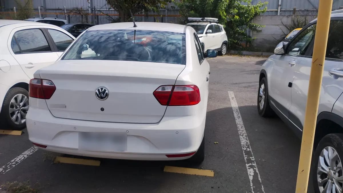 VOLKSWAGEN VOYAGE 1.6 Comfortline Mt año 2020