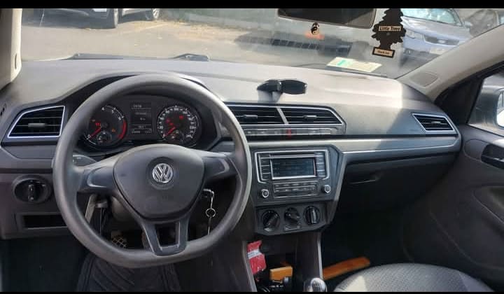 VOLKSWAGEN VOYAGE 1.6 Comfortline Mt año 2020