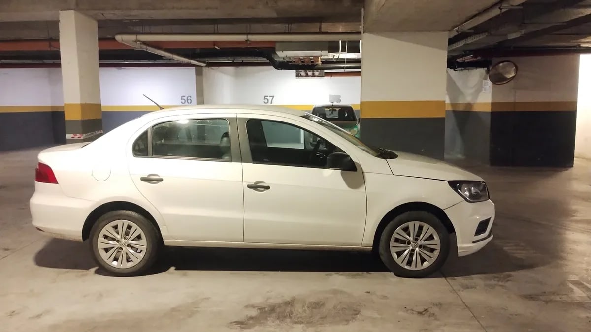 VOLKSWAGEN VOYAGE 1.6 Comfortline Mt año 2020
