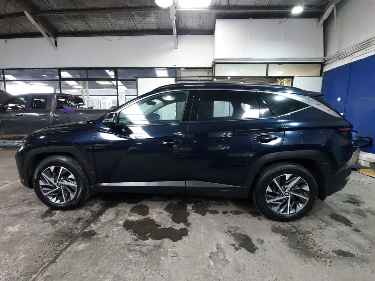 Hyundai Tucson 1.6 Nx4 Plus 4x2 At 5p año 2022