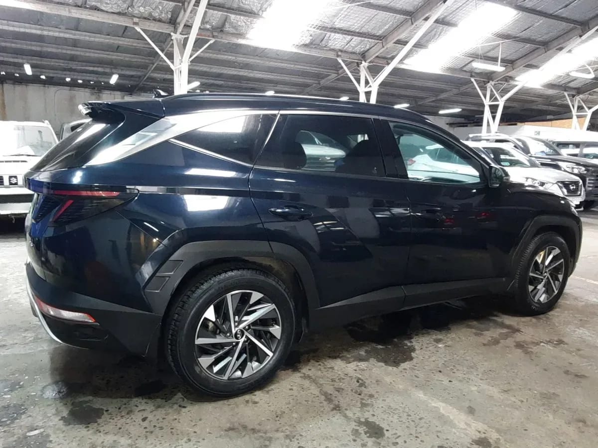 Hyundai Tucson 1.6 Nx4 Plus 4x2 At 5p año 2022